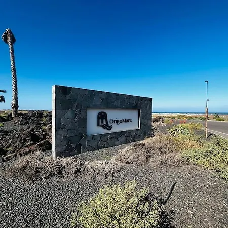 Villa La Torre Del Mar, Un Rincon En El Atlantico Lajares- Origomare - Remote Work